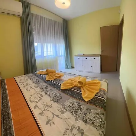 Holiday home “golf And Sun” Family Balchik