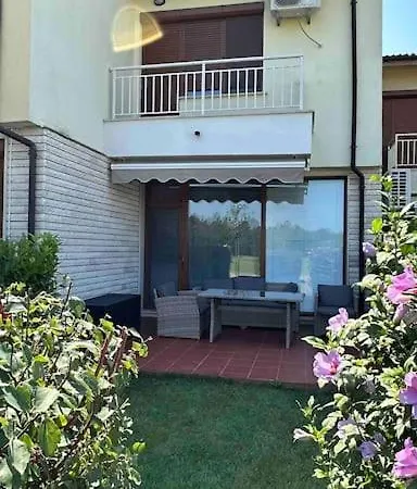 “golf And Sun” Family Tatil Evi Balçık